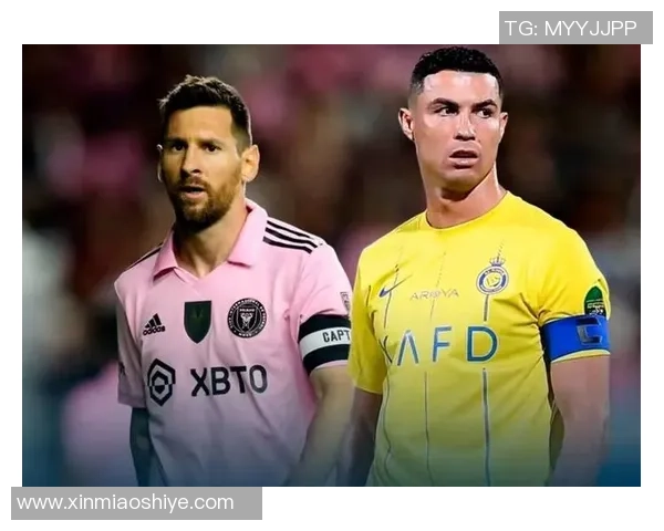 两人召唤足球球星成为超级队伍引领全球足坛新风潮