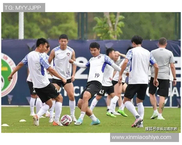 中国足球男球星私车盘点 豪车加身展现球场外独特魅力 中国足球男球星私车盘点 豪车加身展现球场外独特魅力