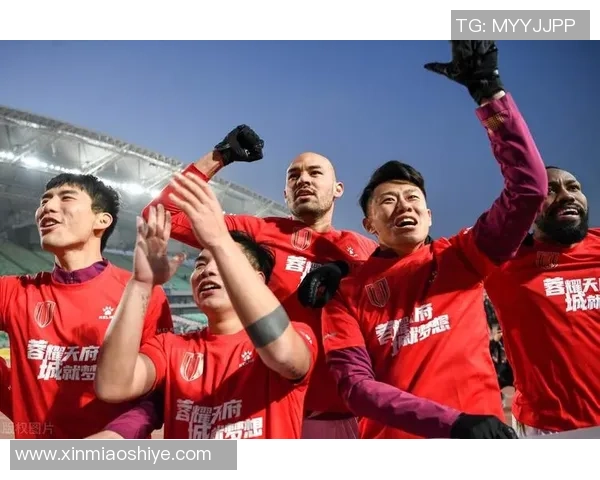 亚洲足球巨星引领潮流 新一代球员崛起改变足球版图