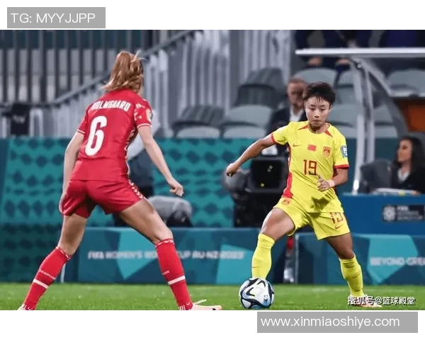 女足球星醉酒行为引发热议 网友质疑体育偶像形象是否失范