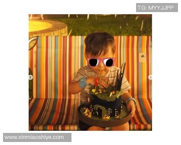 足球巨星携萌娃亮相引热议 父爱满满温馨时刻曝光